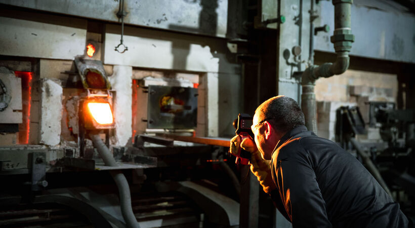 NEG's Wigan glass facility will close by the end of June with the loss of 250 jobs