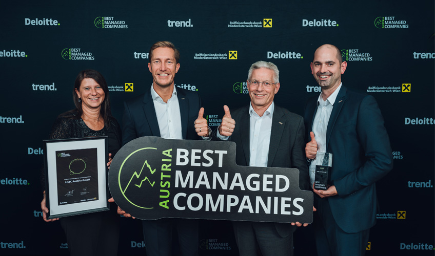 © Niklas Schnaubelt; Doris Niederwimmer (Director Human Resources & Administration), Oliver Pichler (CFO), Gottfried Brunbauer (CEO) and Markus Lininger (Director Engineering & Production Assembly) at the award ceremony for "Austria’s Best Managed Company"