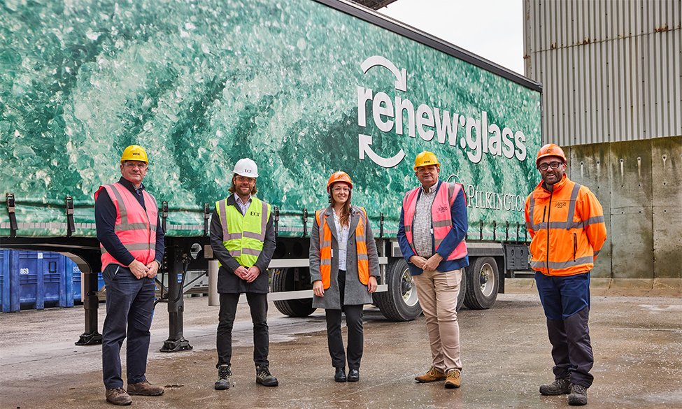 Pictured L-R Martin Horton from VINCI Building, Chris Bishop from Muse, Bae Roberts from Pilkington, Cllr Richard McCauley and Jordan Case from Pilkington