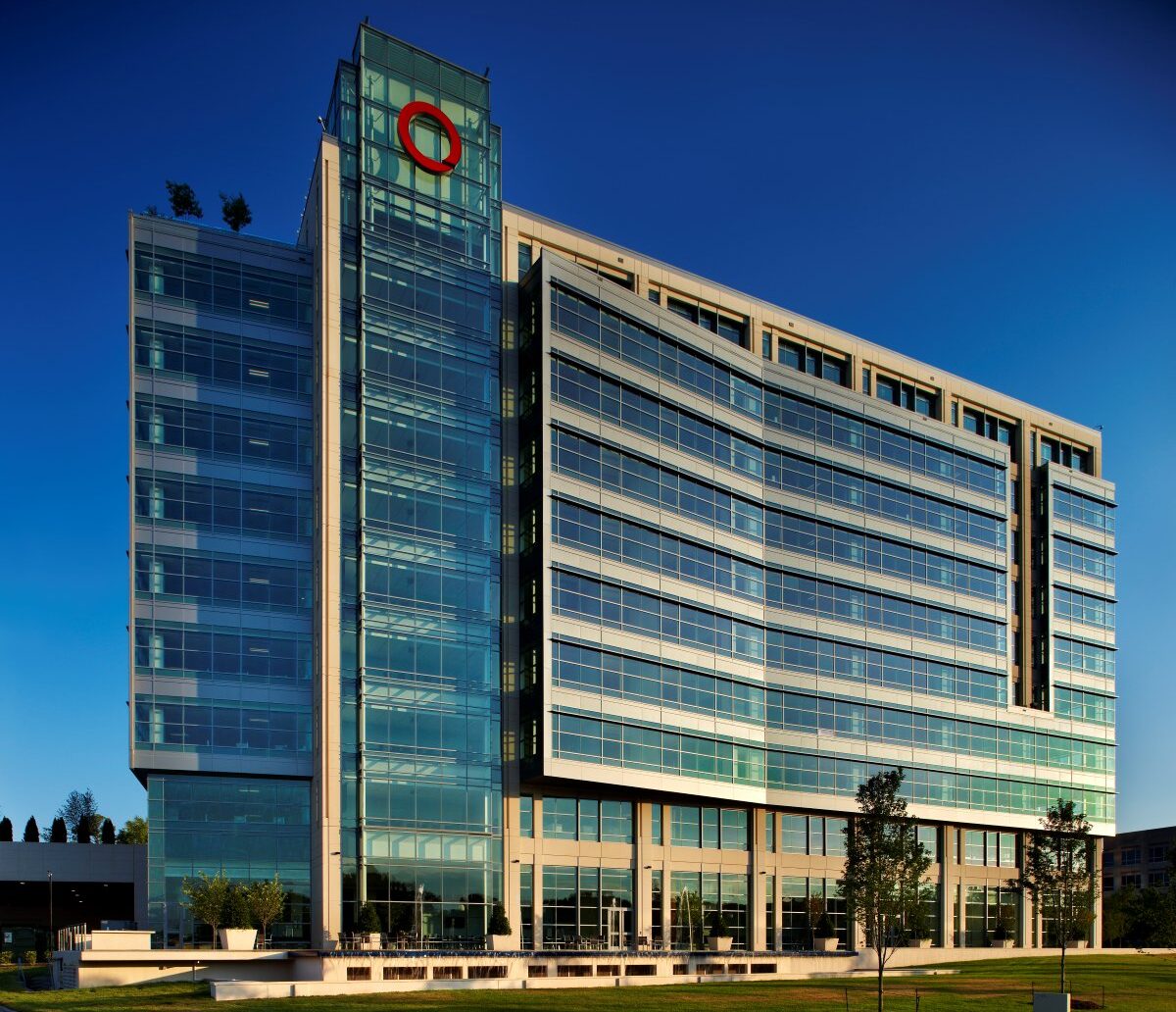 mperial Tower, Durham, North Carolina, Solarban® 70 Glass Architect: Little Diversified Architects, Glass Fabricator: Trulite, Glazing Contractor: Harris Cartner, Photography: JWest Productions LLC